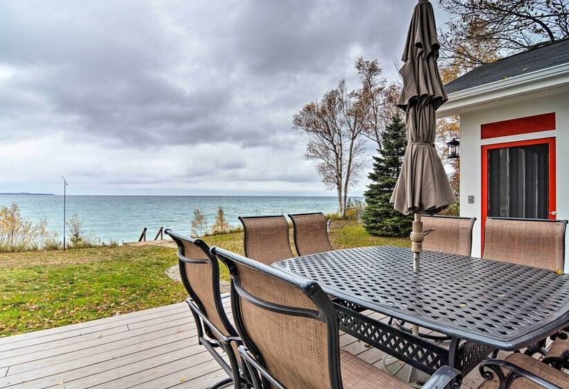 Fire Pit, Smart Tv: Waterfront Charlevoix Home