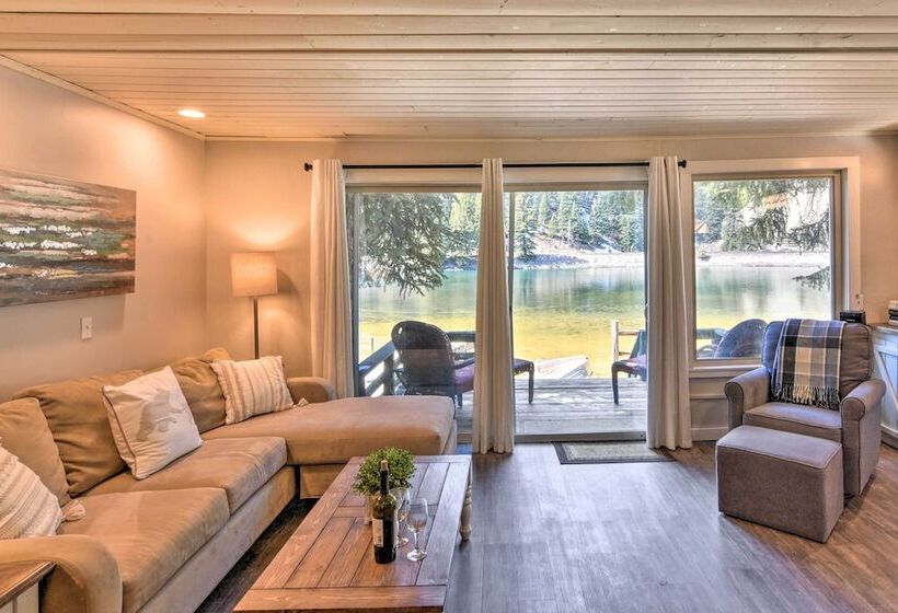 Peaceful Lake San Cristobal Cabin: Canoes Provided