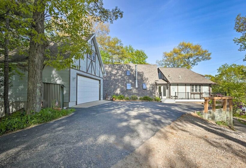 Lake Cabin In Honor W/ Hot Tub, Dock & Sauna!