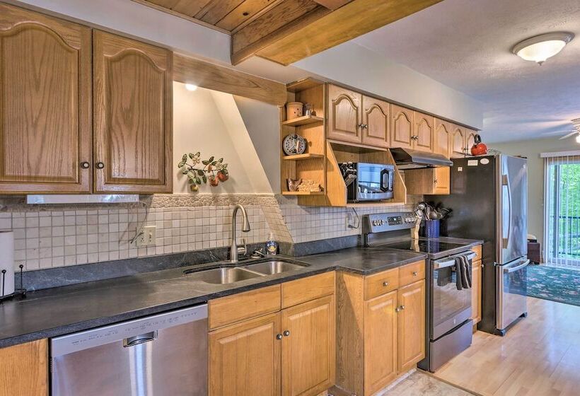 Lake Cabin In Honor W/ Hot Tub, Dock & Sauna!