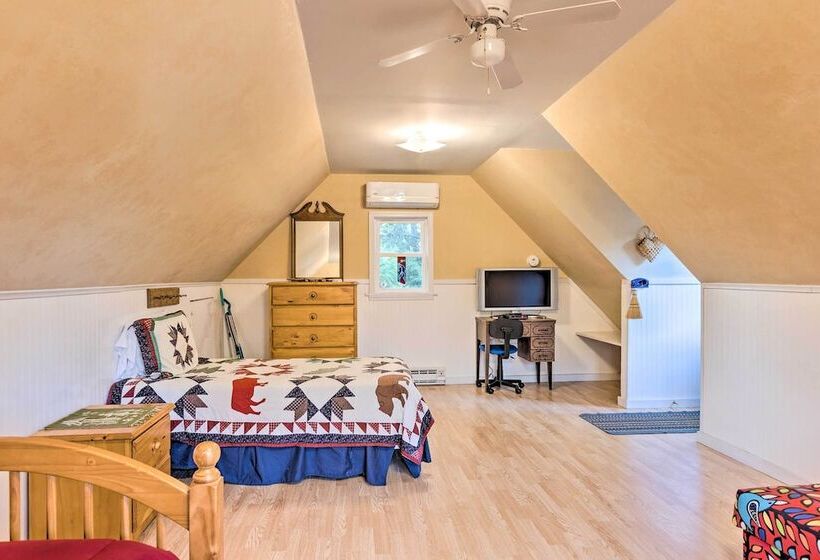 Lake Cabin In Honor W/ Hot Tub, Dock & Sauna!