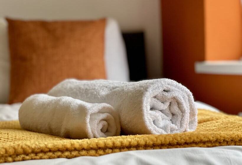 膳宿费 Daubney House