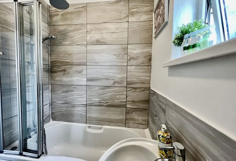 膳宿费 Johnson House