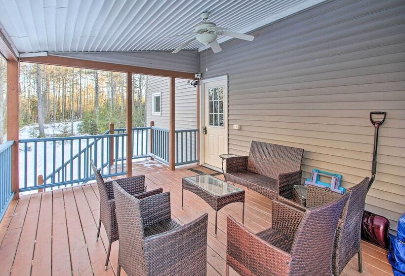 Inviting Countryside Home: 4 Mi To Long Lake!