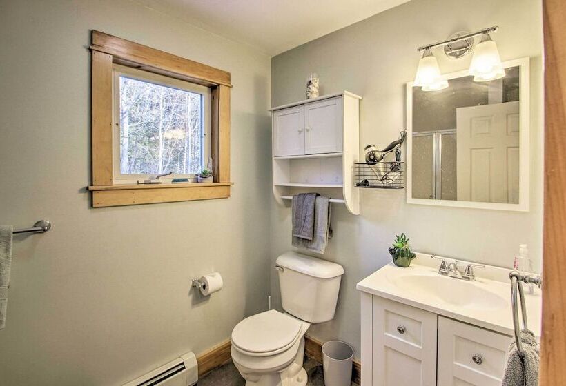 Inviting Countryside Home: 4 Mi To Long Lake!