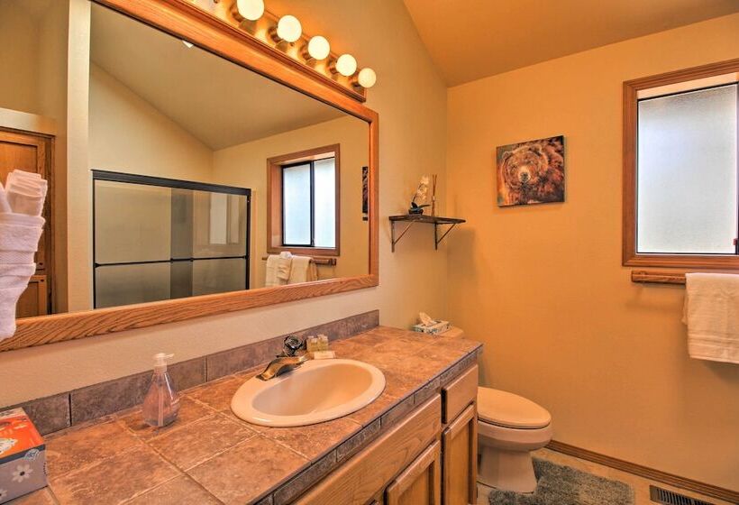 Sunriver Home W/ Hot Tub & 8 Sharc Passes