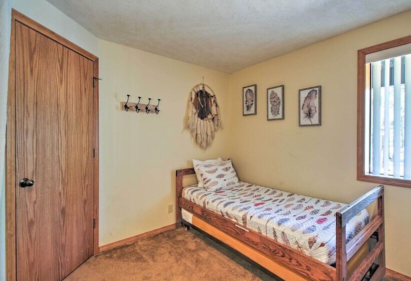 Sunriver Home W/ Hot Tub & 8 Sharc Passes