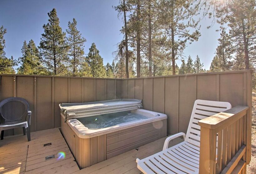 Sunriver Home W/ Hot Tub & 8 Sharc Passes