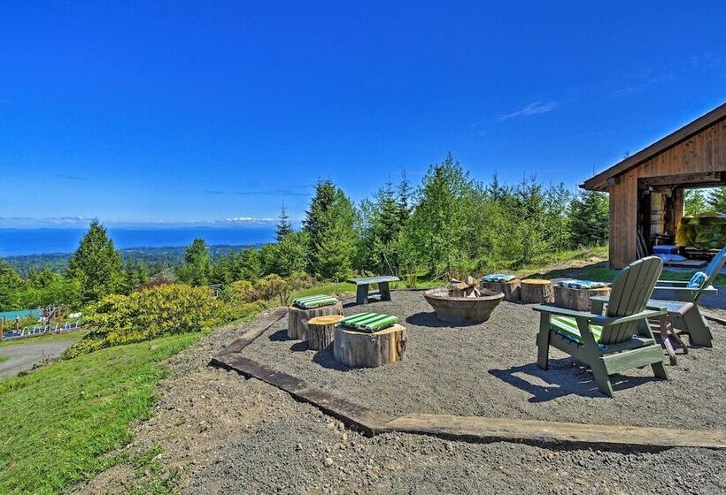 Picturesque Port Angeles Cabin W/ Fire Pit!