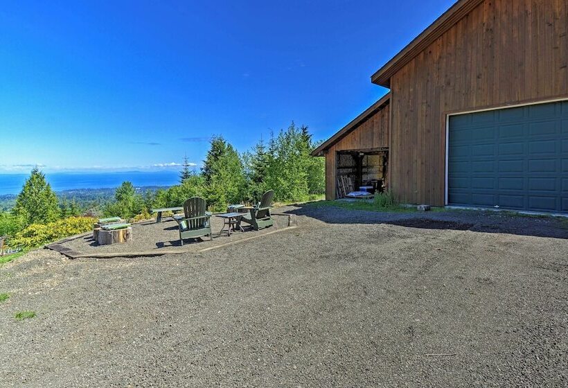 Picturesque Port Angeles Cabin W/ Fire Pit!