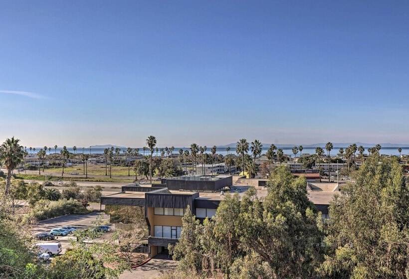 Picturesque Ventura Retreat: Steps To Shore!