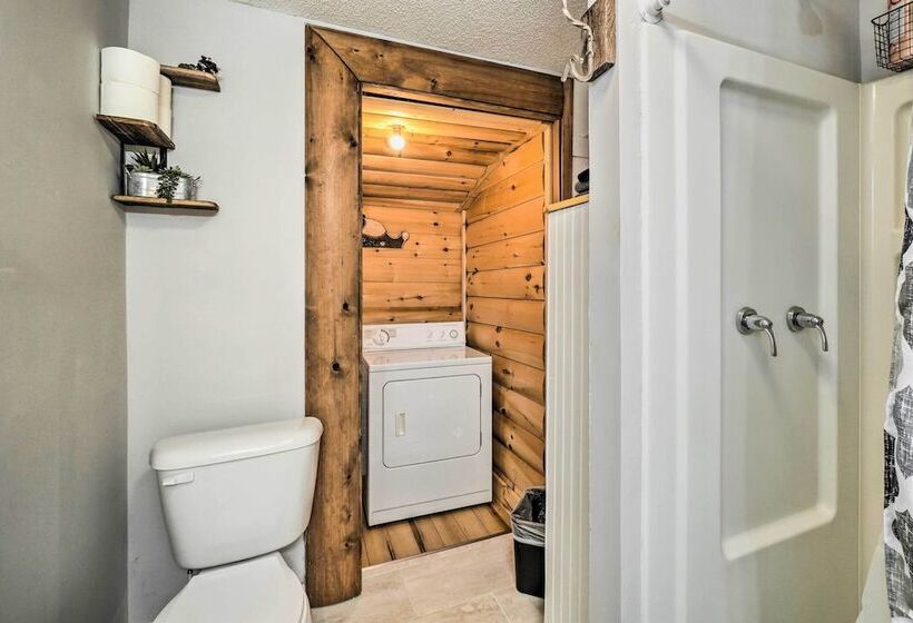 Pigeon Forge Cabin W/ Private Hot Tub & Gas Grill