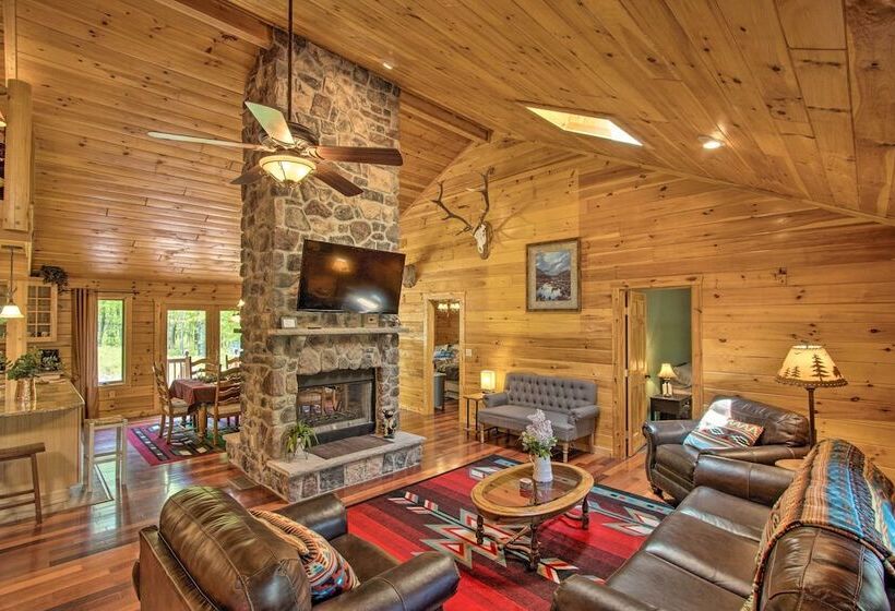 Pocono Cabin Retreat W/ Deck ~ 9 Mi To Hickory Run