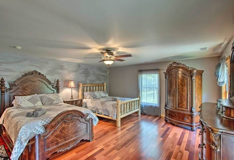 Pocono Cabin Retreat W/ Deck ~ 9 Mi To Hickory Run