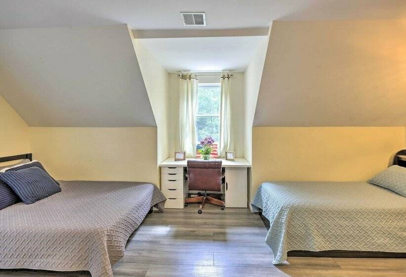 Poconos Family Retreat W/ Private Hot Tub!