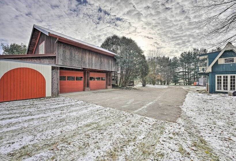 Primitive Goshen Pine Lodge With Fireplace!
