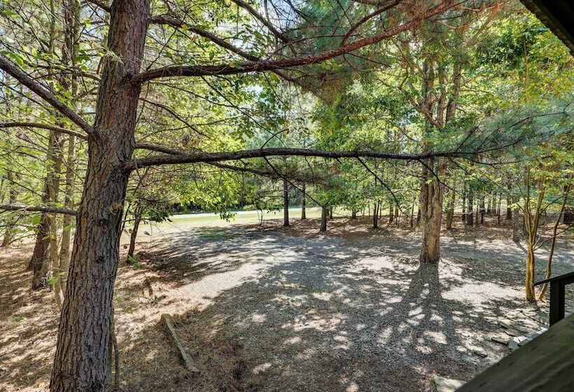 Private Broken Bow Cabin W/ Hot Tub + Gazebo!