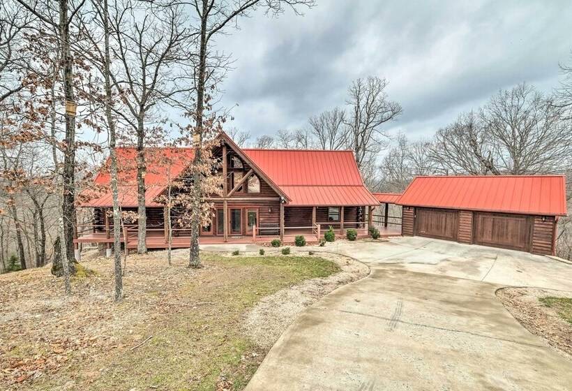Private Eureka Springs Cabin W/ Beaver Lake Views!