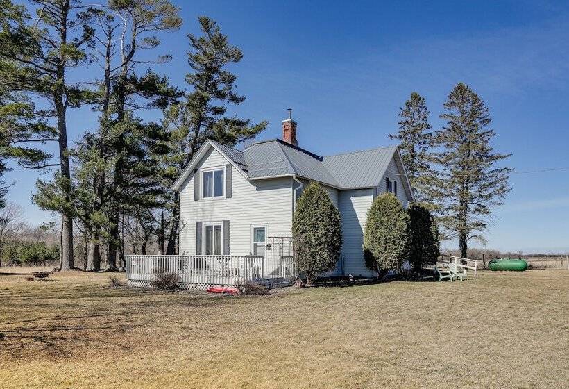 Quiet Farmhouse Retreat W/ Fire Pit   Pets Welcome