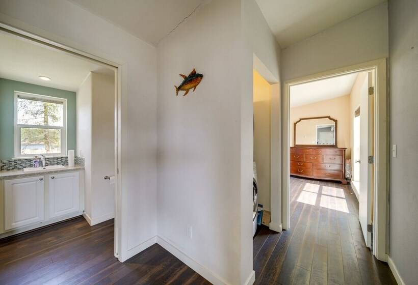 Lake View Republic Cabin W/ Boat Launches!