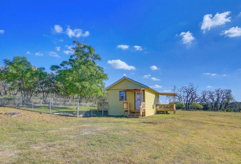 Ranch Cabin W/ Decks, 10 Mi To Fredericksburg
