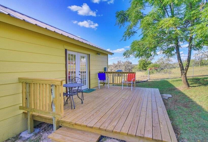 Ranch Cabin W/ Decks, 10 Mi To Fredericksburg