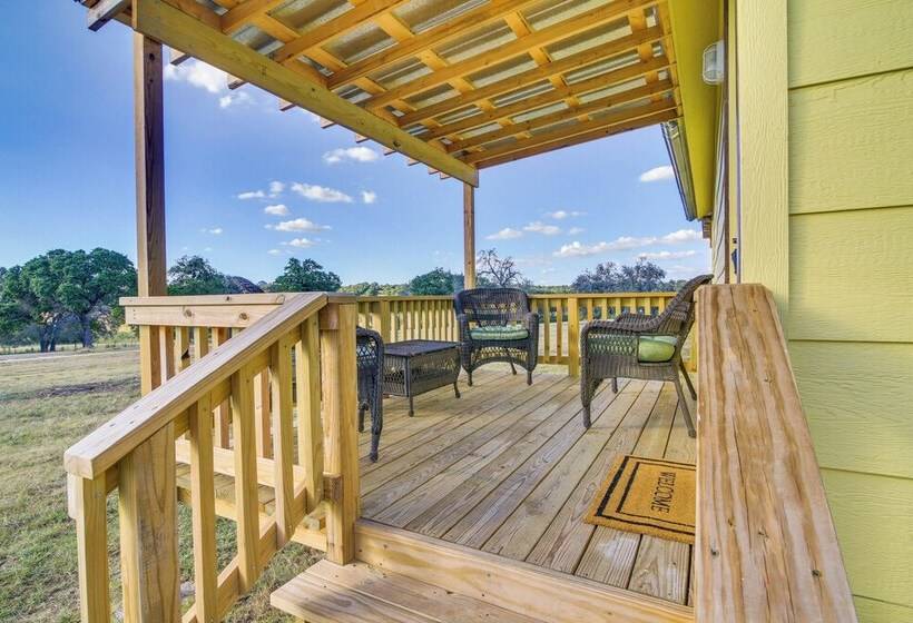 Ranch Cabin W/ Decks, 10 Mi To Fredericksburg