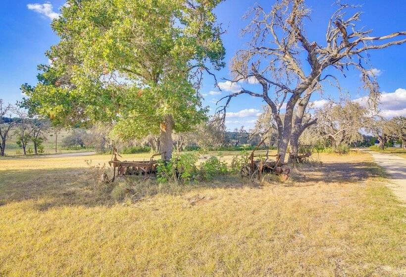 Ranch Cabin W/ Decks, 10 Mi To Fredericksburg