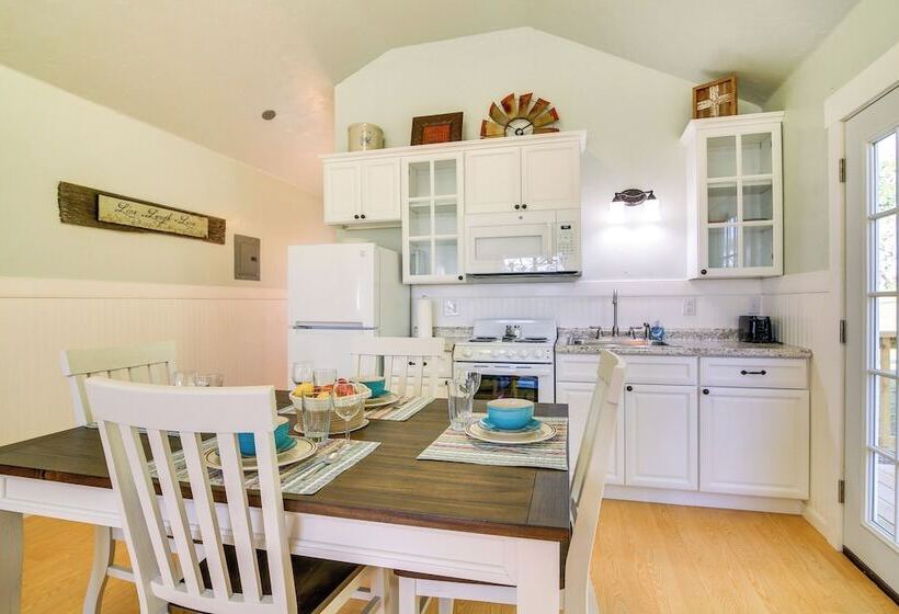 Ranch Cabin W/ Decks, 10 Mi To Fredericksburg