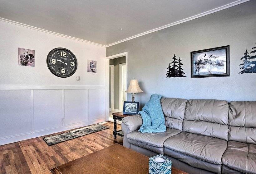 Rapid City Home W/ Patio By Canyon Lake Park!