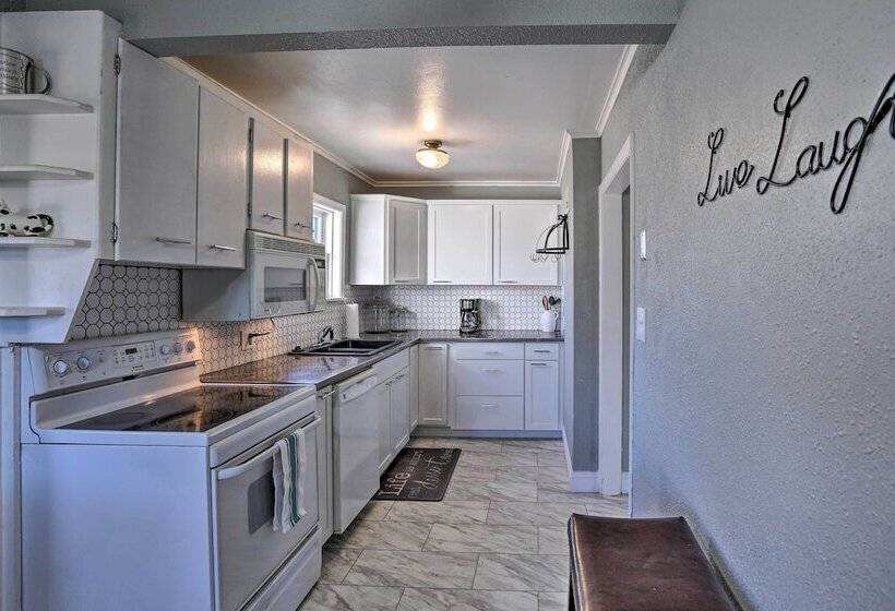 Rapid City Home W/ Patio By Canyon Lake Park!