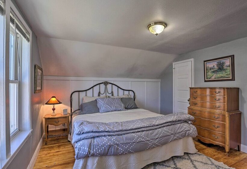 Rapid City Home W/ Patio By Canyon Lake Park!