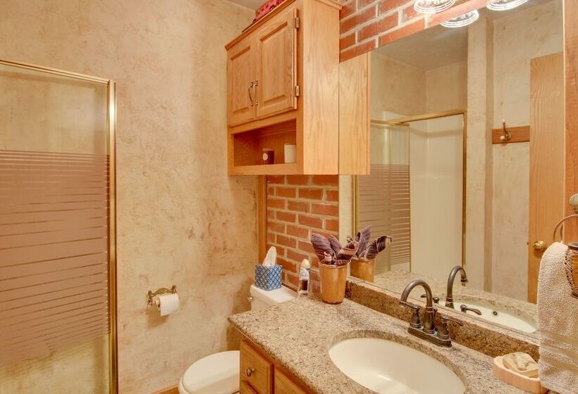 Red Bluff Inn & Retreat W/ Entire Ranch On Lake!