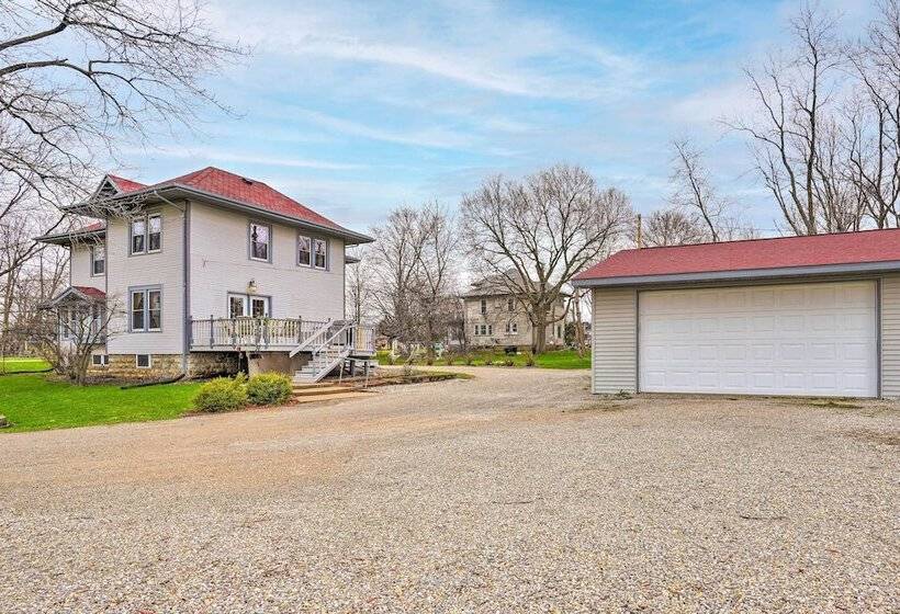 Relaxing Waterloo Retreat W/ Orchard View!