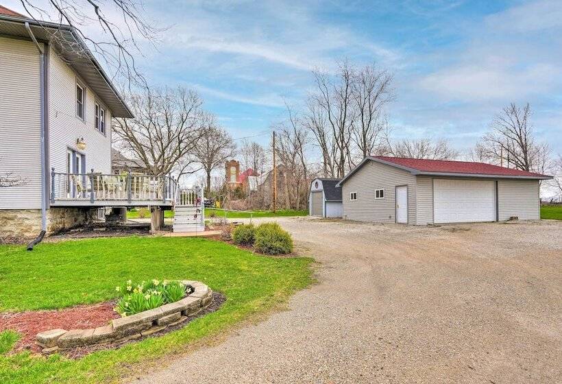 Relaxing Waterloo Retreat W/ Orchard View!