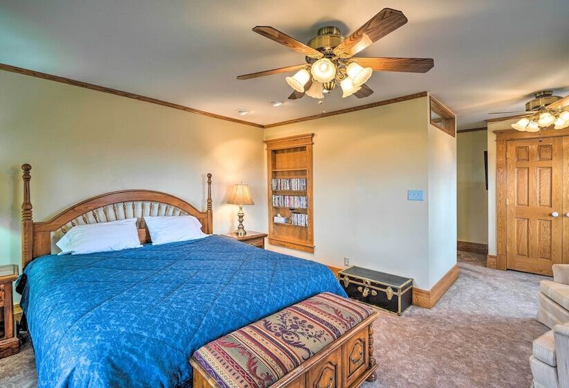 Relaxing Waterloo Retreat W/ Orchard View!