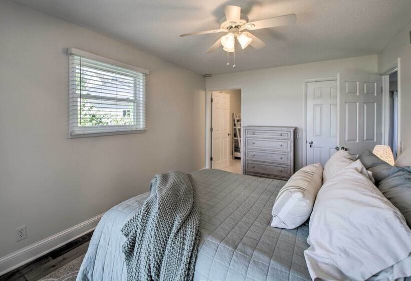 Benton Harbor Lake House W/ Dock & Fire Pit!