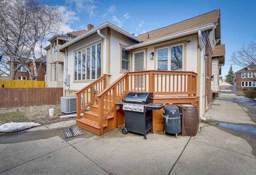 Renovated Victorian House ~ 7 Miles To Downtown!