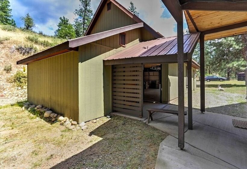 Romantic Riverfront Cottage   1 Mile To Winthrop!