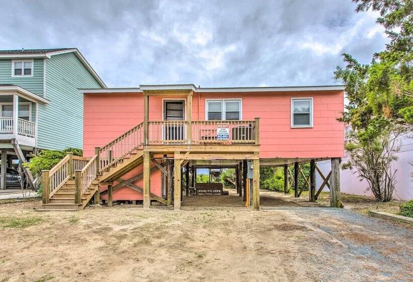 Rustic Beachfront Cottage W/ Deck & Boardwalk