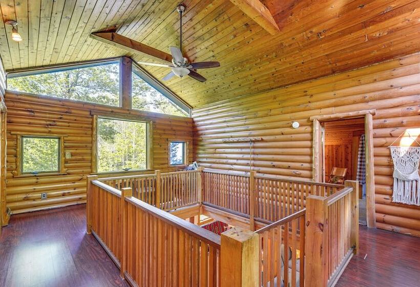 Saranac Lake Cabin W/ Deck: Pets Welcome!