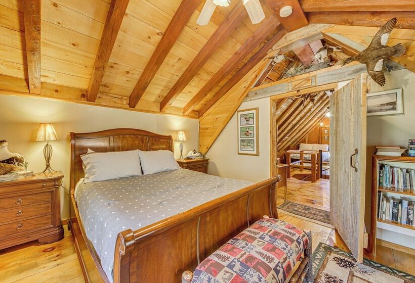 Rustic Searsport Cabin: Loft + Sunroom On 10 Acres