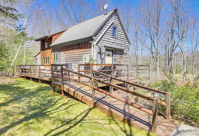 Rustic Searsport Cabin: Loft + Sunroom On 10 Acres