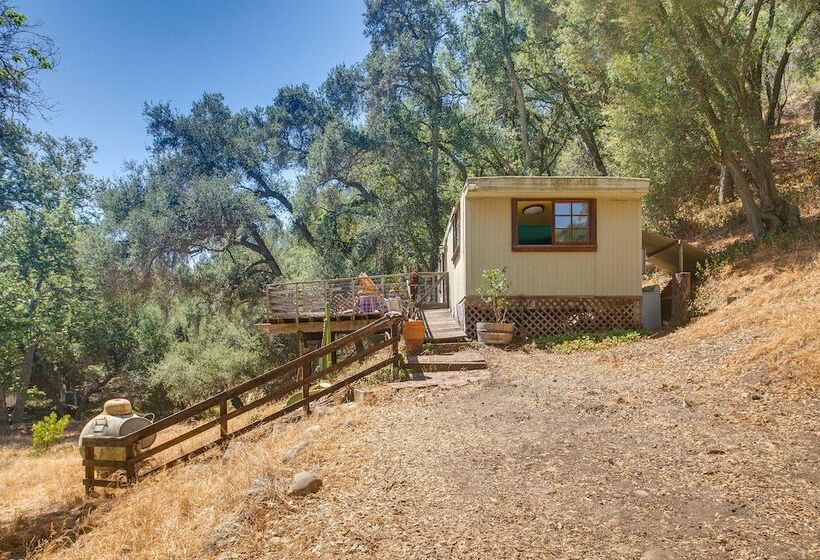 Topanga Canyon Rustic Treetop Trailer On 16 Acres!