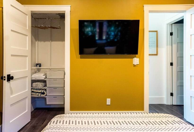 Sacramento Guest House W/ Patio ~ 5 Mi To Downtown