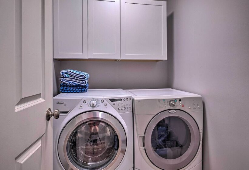 Saddle Rock East: Wenatchee Home < 3 Miles To Town