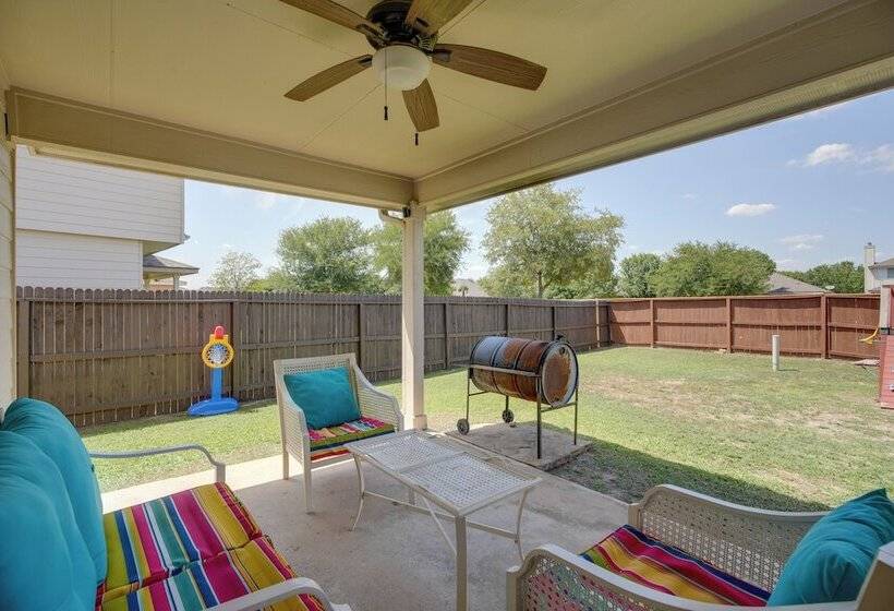 San Antonio Home W/ Pool Access: Near Lackland Afb