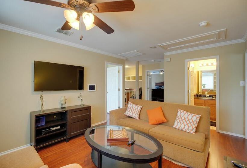 San Antonio Home W/ Pool Access: Near Lackland Afb