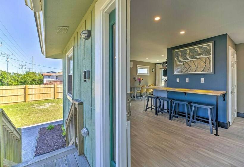 Sandpiper  House: Walk To Town & Beaches!