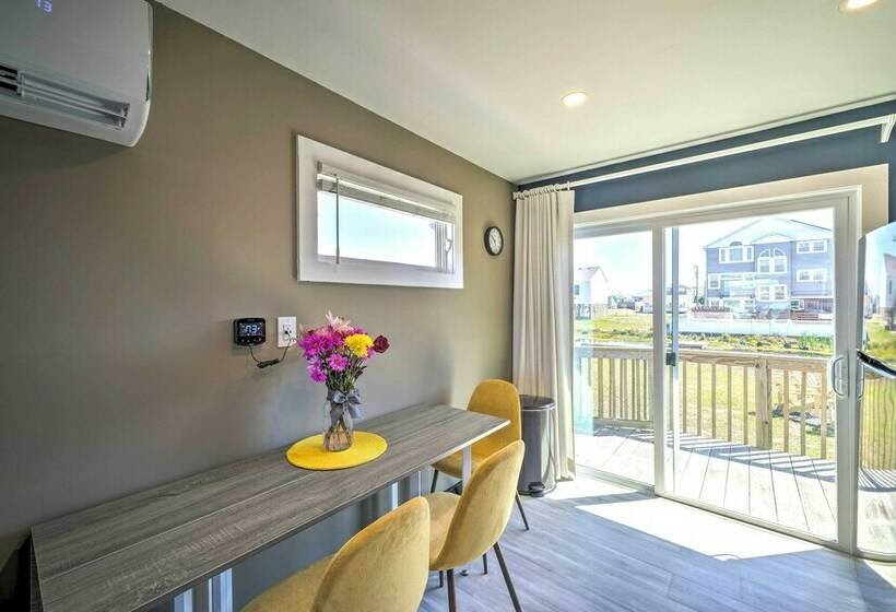 Sandpiper  House: Walk To Town & Beaches!